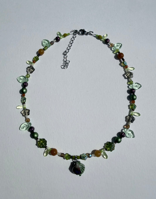 Ceramic shell necklace
