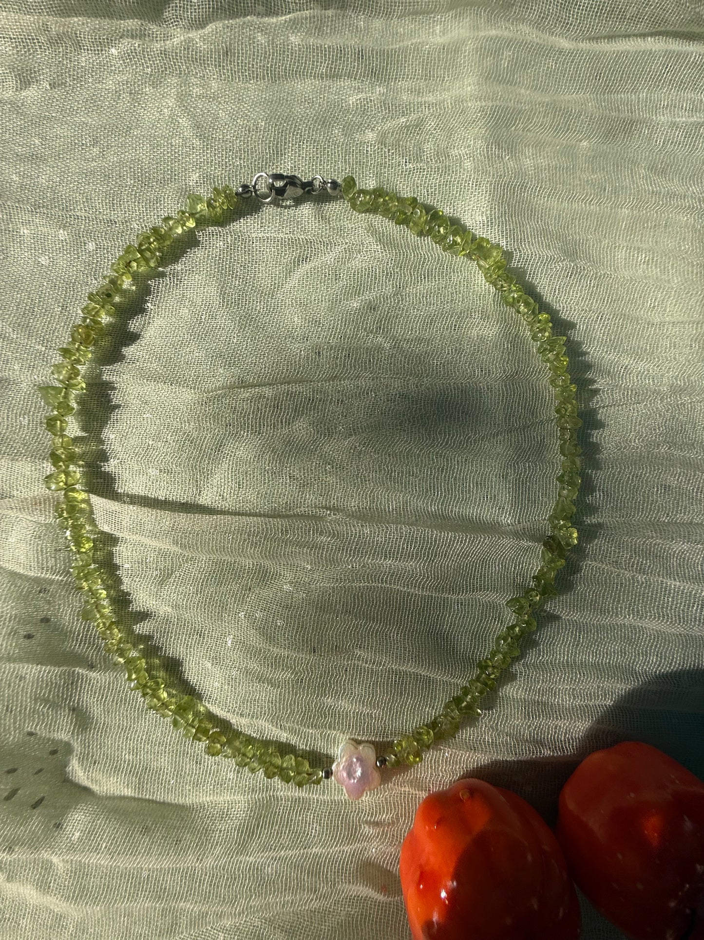 Peridot & natural pearl necklace