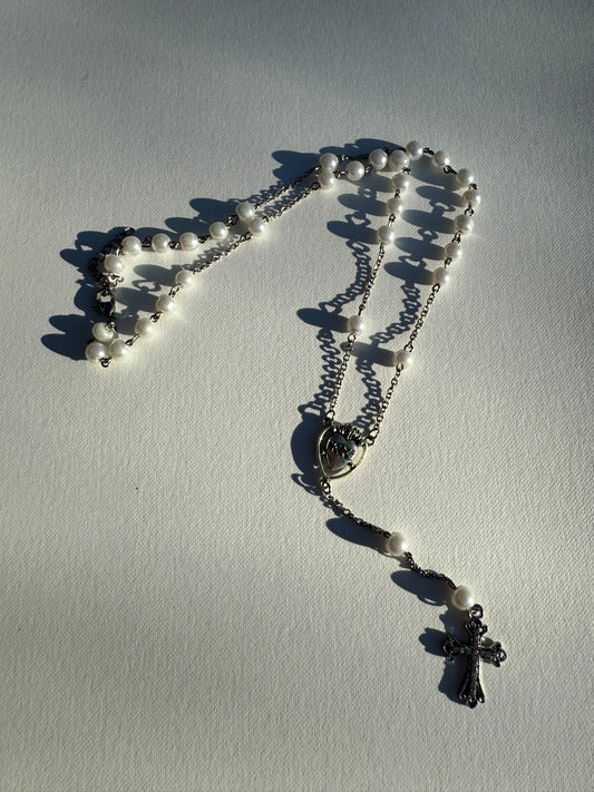 White pearl necklace