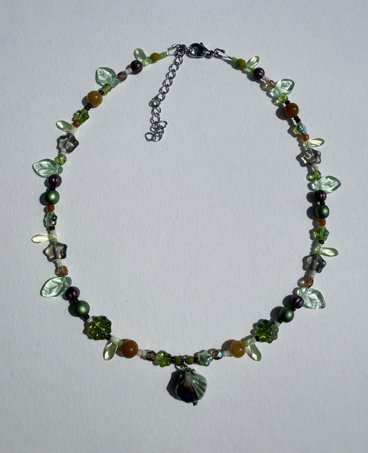 Ceramic shell necklace