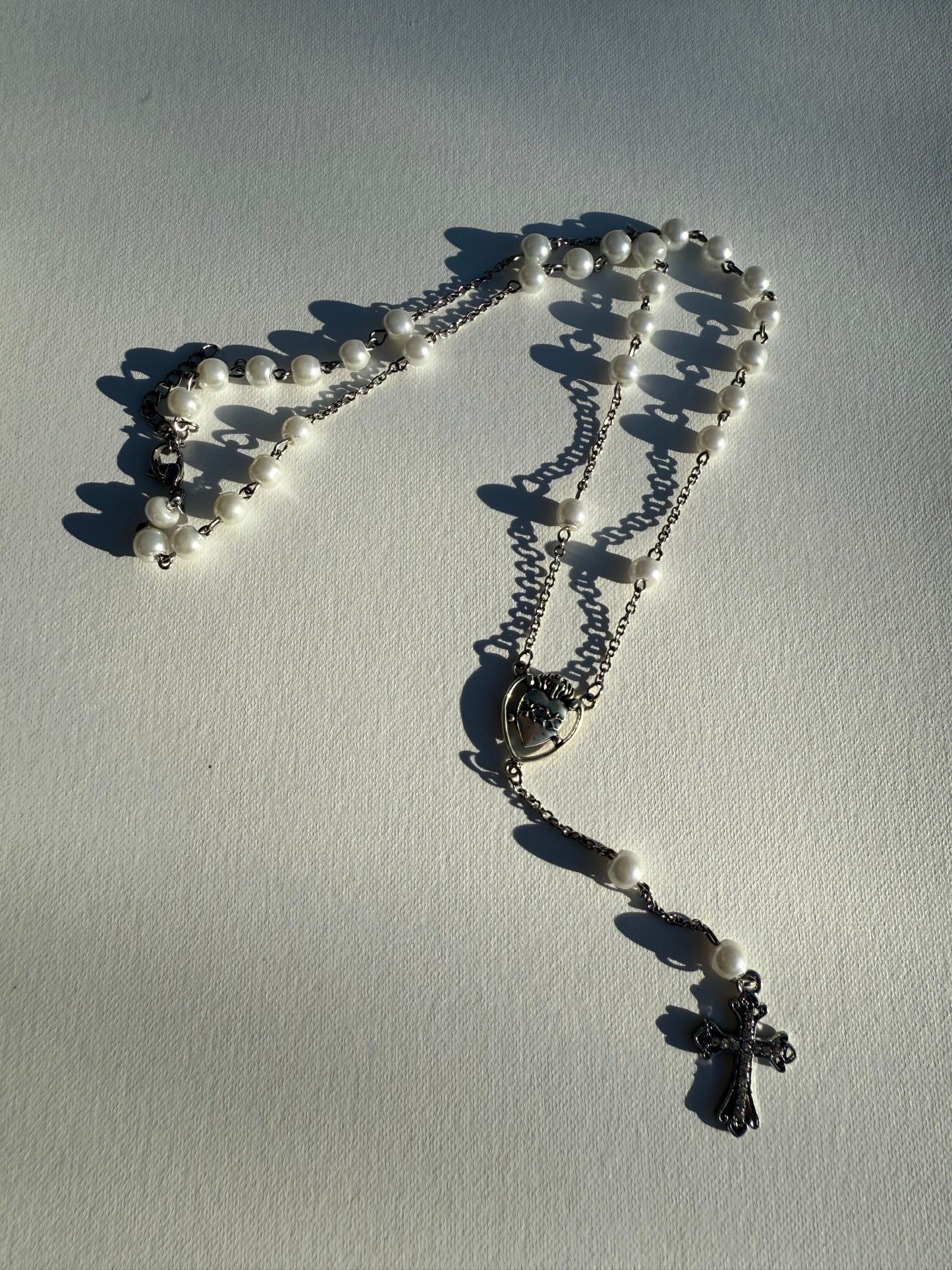 White pearl necklace