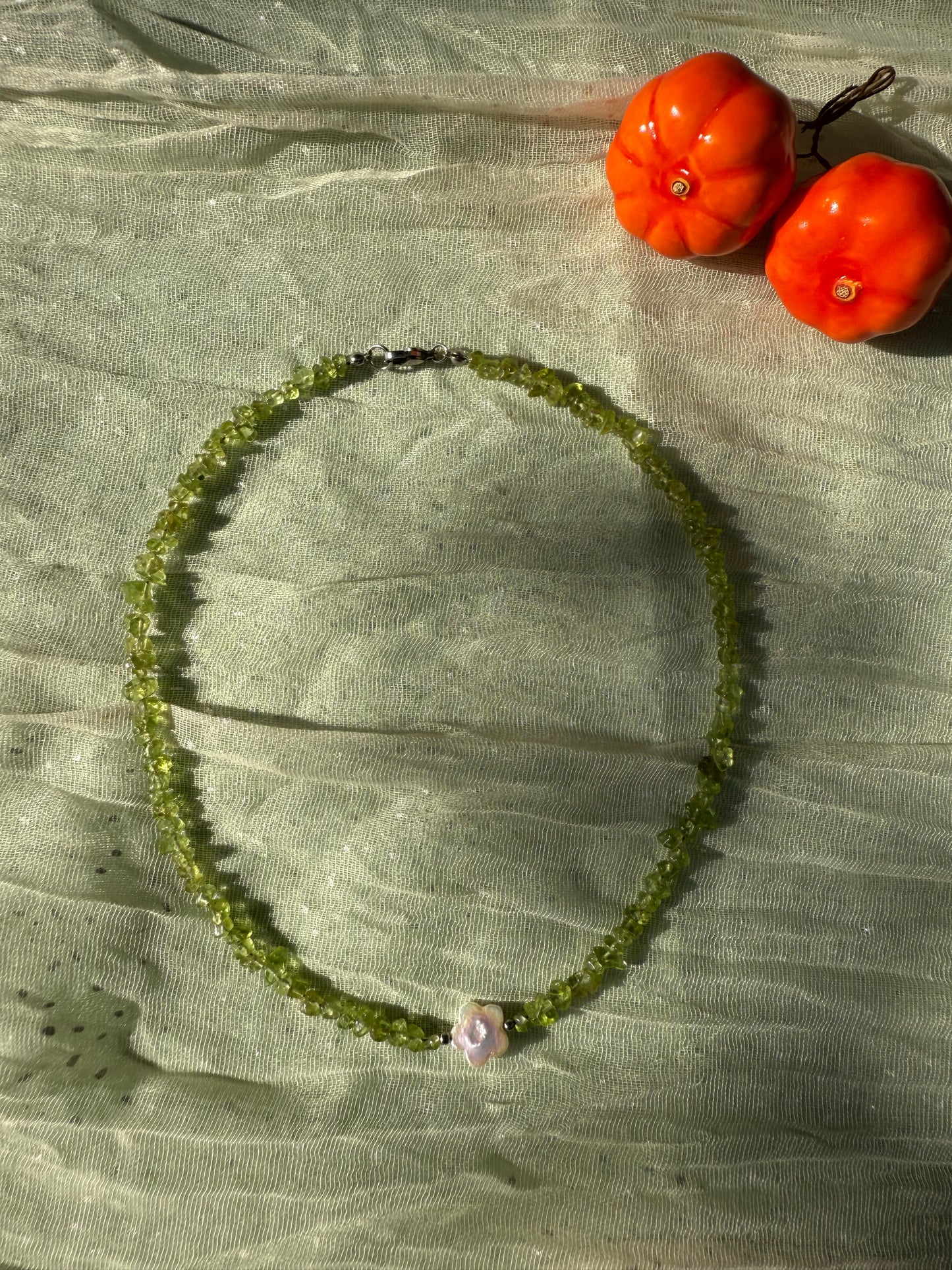 Peridot & natural pearl necklace