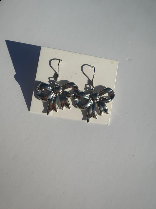 Stainless steel bow earrings