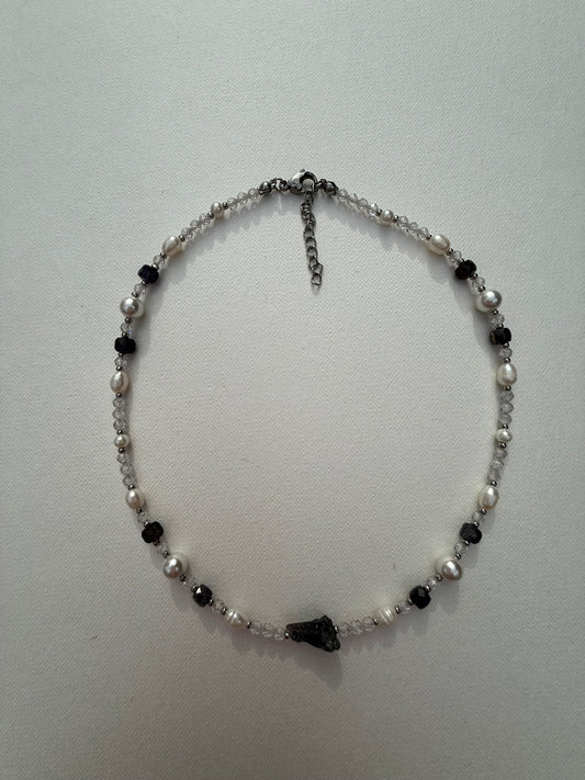 Pearls & iolith jewelry set